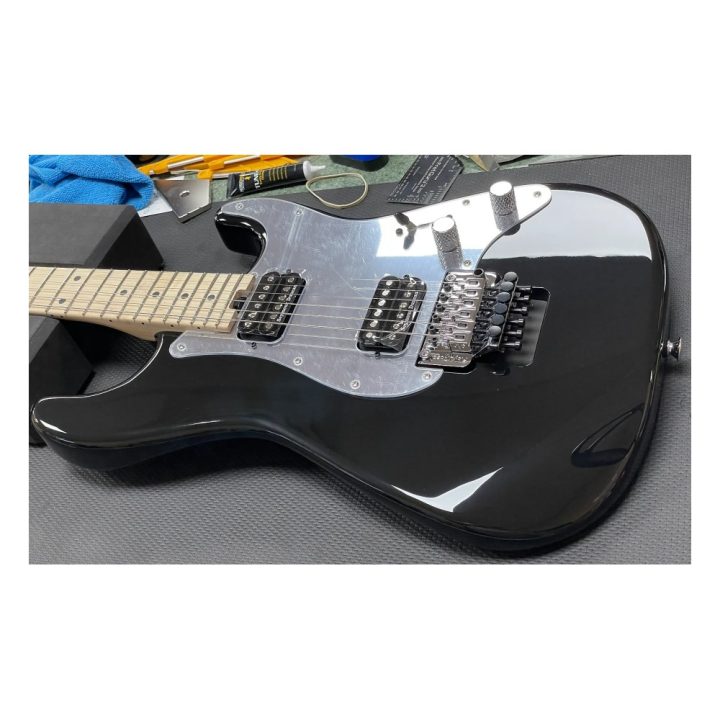 USED Charvel Pro-Mod So-Cal Style 1 HH FR M Gloss Black Mirror